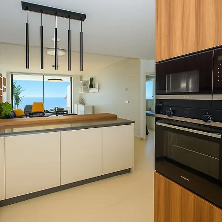 Sunny Costa Del Sol Retreat Apartment Benalmadena